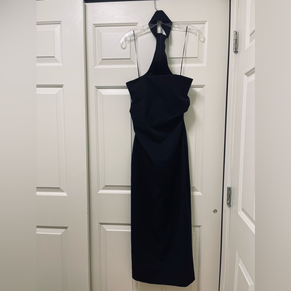 🔔 Item available until February 15th 🔔❌  Zara Black Dress